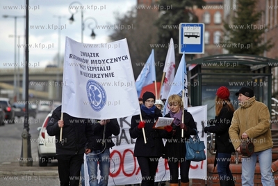 Gdansk. Protest zwiazkow zawodowych Szpitala Specjalistycznego...