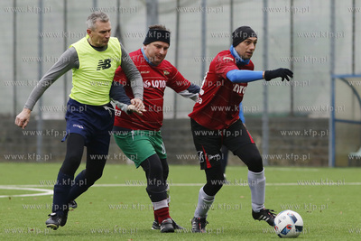 Gdansk. Boisko przy ul. Traugutta.  Sylwestrowy mecz...