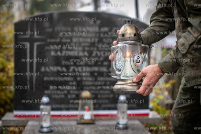 Przed dniem Wszystkich Świętych terytorialsi z 4WMBOT...