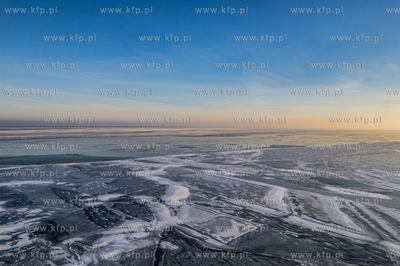 Zamarznięta Zatoka Pucka.
19.01.2026
fot. Krzysztof...