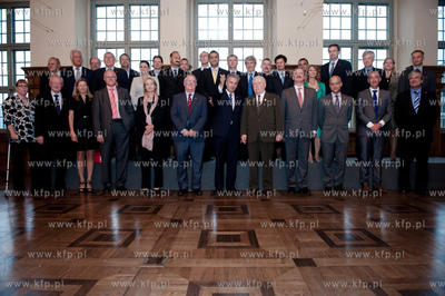 Gdansk. Zielona Brama. Uczestnicy nieformalnego spotkania...