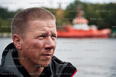 Gdansk. Nowy Port. Start samotnej wyprawy kajakowej...