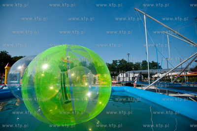 Gdansk. Wakacyjny, sloneczny dzien na plazy w Brzeznie.
Nz...