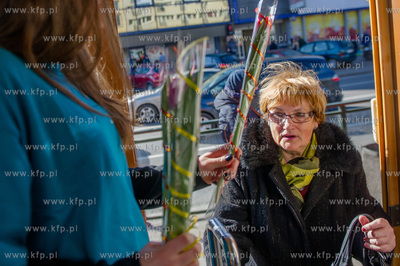 Gdansk. Dzien kobiet w zabytkowym tramwaju 105 N z...