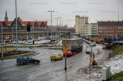 Gdansk. Zmiany w organizacji ruchu w ciagu al. Armii...