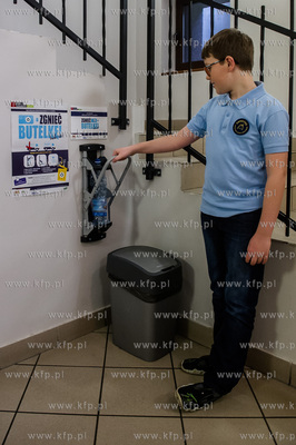 Gdansk. Niepubliczna Szkola Podstawowa Sokrates. Ufundowana...