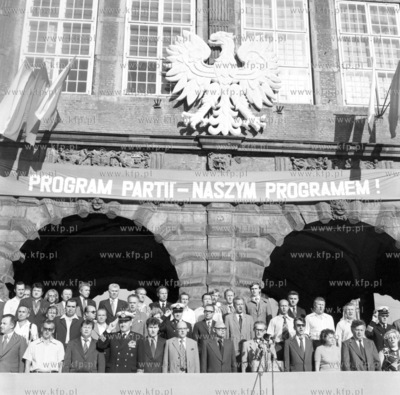 Gdansk Dlugi Targ. Manifestacja poparcia dla PZPR i...