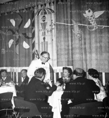 Restauracja prawdopodobnie w Sopocie. PROSIMY O INFORMACJĘ...