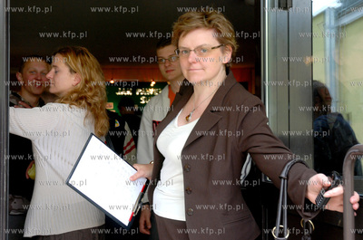 W Gimnazjum nr 4 w Rumii ogloszono alarm bombowy. Jak...