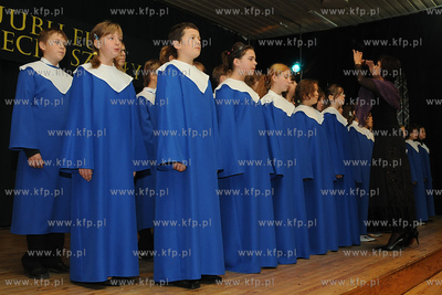 Nadanie imienia Lecha Walesy Gimnazjum nr 1 dzia3ajacym...