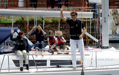 Gdansk. Baltic Sail. Parada jachtow po Motlawie. Nz....