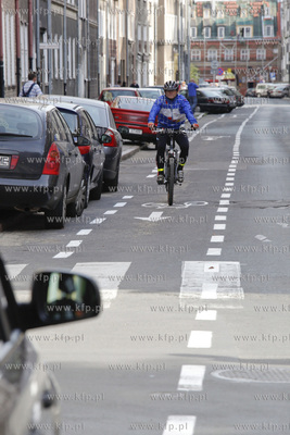 Nowa sciezka rowerowa na ul. Ogarnej w Gdansku. Mozna...