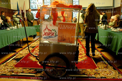 Slupsk. Bronislaw Sokol z okazji 90 urodzin otrzymal...