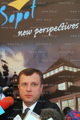 Sopot - Urzad Miasta. Briefing prasowy prezydenta Sopotu...