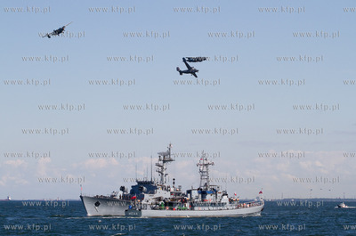 Parada z okazji obchodow Dni Morza i swieta Marynarki...