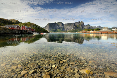 Norwegia , Lofoty, Sakrisoy, polnocna czesc kraju,...