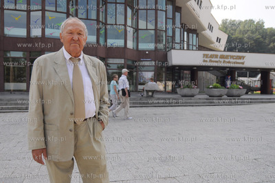 Prof. dr. inż. arch. Jozef Chmiel  - architekt, wspolautor...