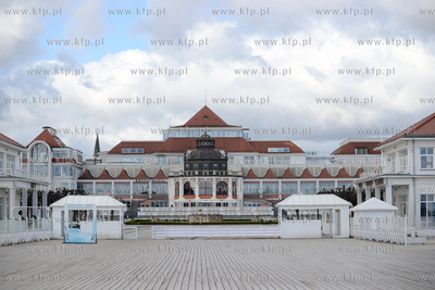 Sobota 25 kwietnia 2020 roku w Sopocie, godziny przedpołudniowe...