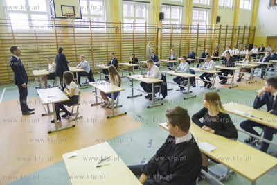 Darzlubie, wieś kaszubska w Gminie Puck. Jedyne Gimnazjum...