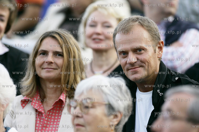 Koncert Roda Stewarta na bylych terenach Stoczni Gdanskiej....