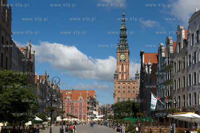 Gdanska starowka. Widok na Dlugi Targ i Ratusz Glowny.23.06.2010fot....