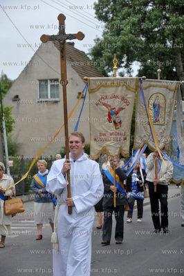 Boże Ciało w Gdańsku Brzeźnie. Procesja na ul....