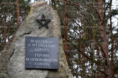 Sopot. Cmentar Żołnierzy Radzieckich. 11.03.2009...