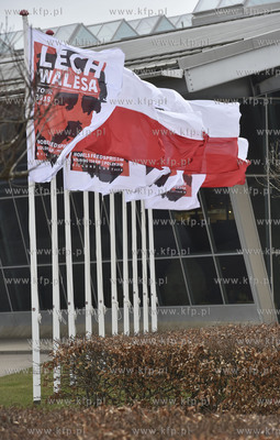 Lotnisko w Billund w Danii. Lech Wałęsa wraza z podróży...