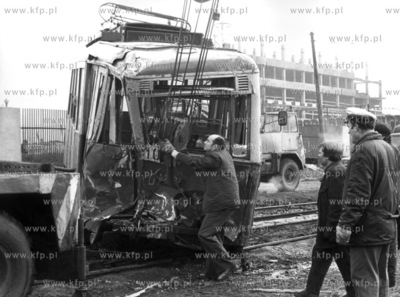 Wypadek tramwajowy na ulicy Marynarki Polskiej w Gdansku....