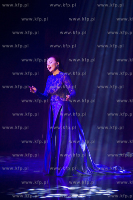 Włoska noc. Gala Sylwestrowo-noworoczna. Nz. Grażyna...