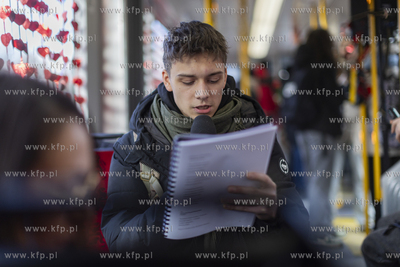 Specjalnie udekorowany walentynkowy tramwaj Bombardier...