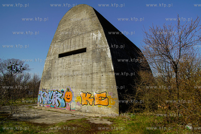 Gdańsk - Olszynka. Schron elektrowni z czasów II...