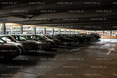 Gdańsk. Naziemny parking wielopoziomowy przy ul. Jana...
