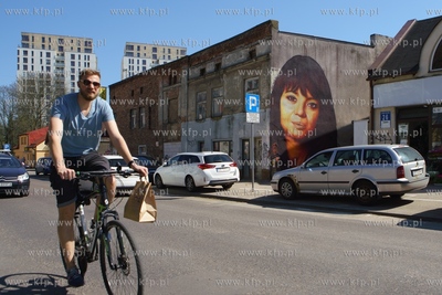 Gdańsk, Wrzeszcz, ul. Partyzantów.  Nz. Druga, poprawiona...