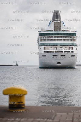 Port w Gdyni. Nabrzeze Francuskie. Wizyta plywajacego...