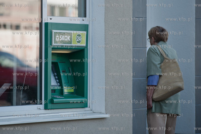 Gdansk. Oddzial SKOK Stefczyka na ul Dmowskiego.
04.09.2012
fot....
