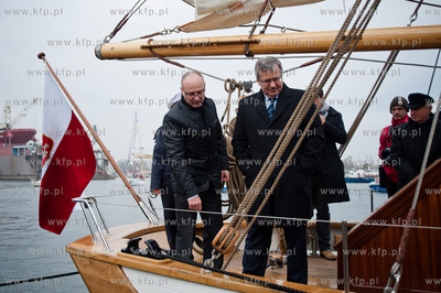 Gdansk. Stocznia Remontowa. Prezentacja zaglowca STS...