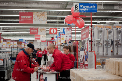 Gdansk. Morski Park Handlowy. Nowo otwarty szwedzki...