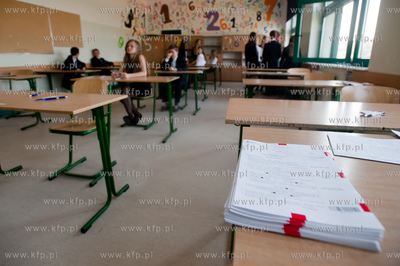 Gimnazjum nr 48 w Gdansku. Egzamin gimnazjalny. 23.04.2014...