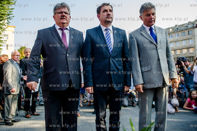 Gdansk. Wrzeszcz. Uroczystosc odslaniecia pomnika tragicznie...