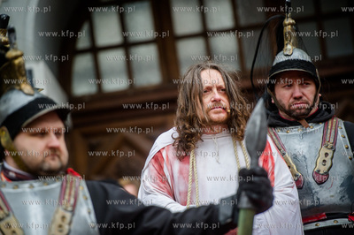 Wielki Piatek. Misterium Meki Panskiej na ulicach Gdanska.
25.03.2016
fot....