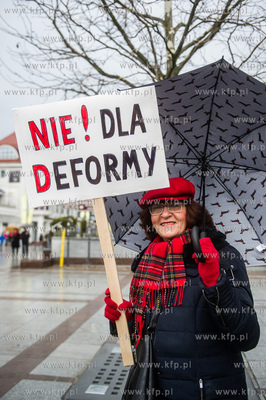 Plac Przyjaciół SopotuHappening pt. Nie róbcie nas...
