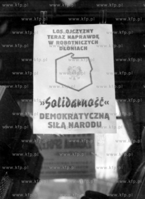Odsloniecie Pomnika Poleglych Stoczniowcow w Gdansku.
Ludzie...