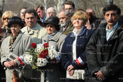 Gdynia. Cmentarz Wojenny w Gdyni Orlowie. Gdynianie...