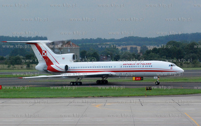 Gdansk, Rebiechowo. Tupolev Tu-154M nr boczny 101,...