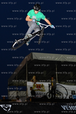 Gdansk. Plac Zebran Ludowych. Festiwal Sportow Ekstremalnych...