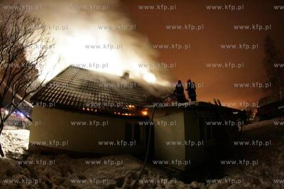 Pozar domu na ulicy Ornitologow 4 w Gdansku - Gorkach...