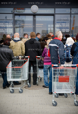 Gdansk Szadolki.. Otwarcie nowego centrum handlowego...