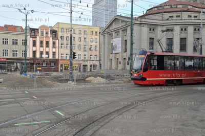 Katowice. Centrum miasta. Na zdjeciu  teatr St. Wyspianskiego....