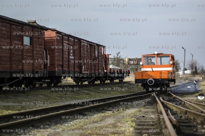 Zuławska Kolej Dojazdowa. Przejazd drezyna motorowa...